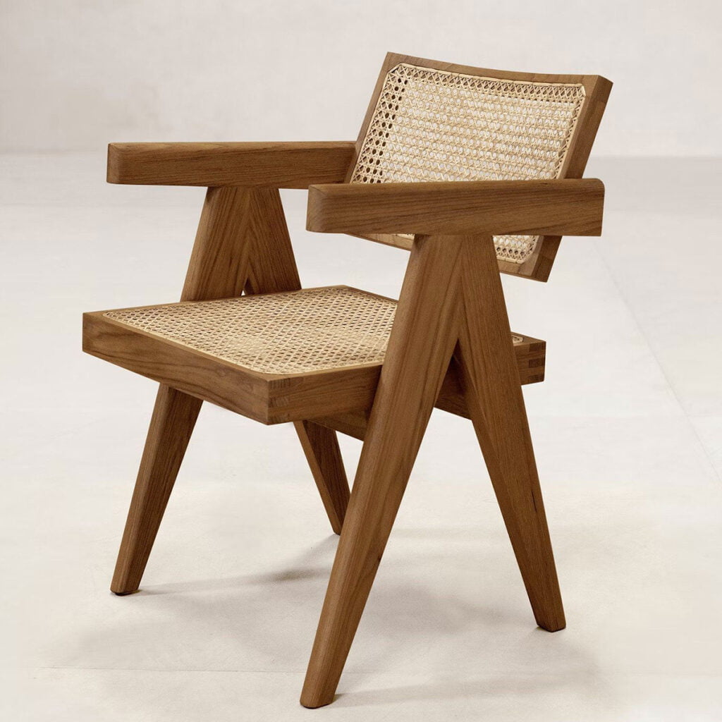 Aakar Chair