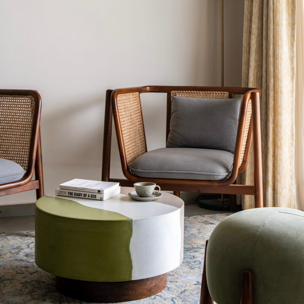 Aarambaan Lounge Chair